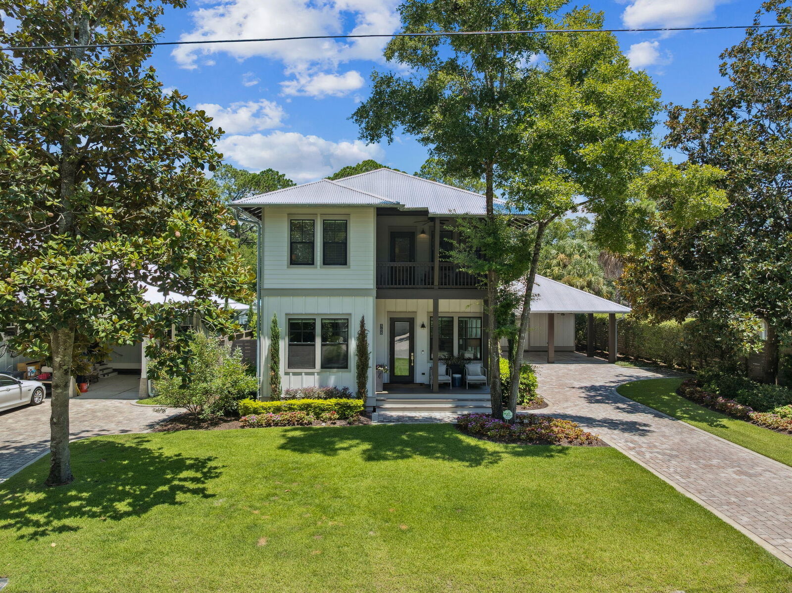 Property Photo:  568 Ricker Avenue  FL 32459 