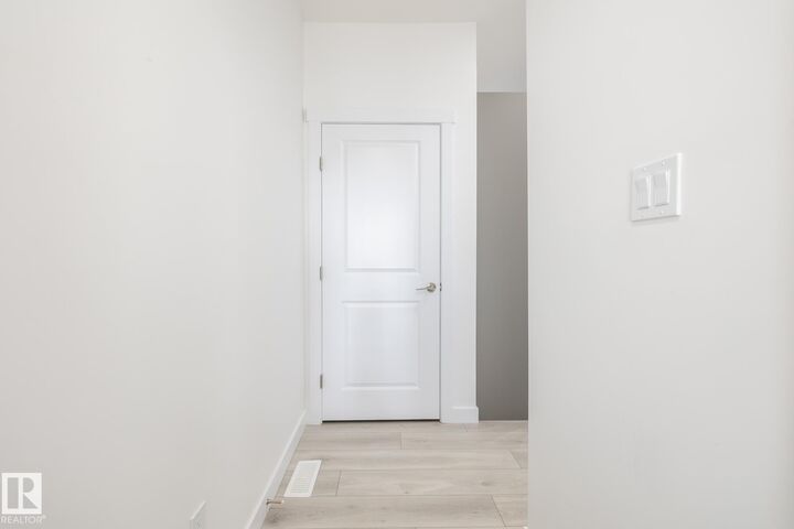 Property Photo: 7110 Keswick Common SW 14 AB T6W 5P7