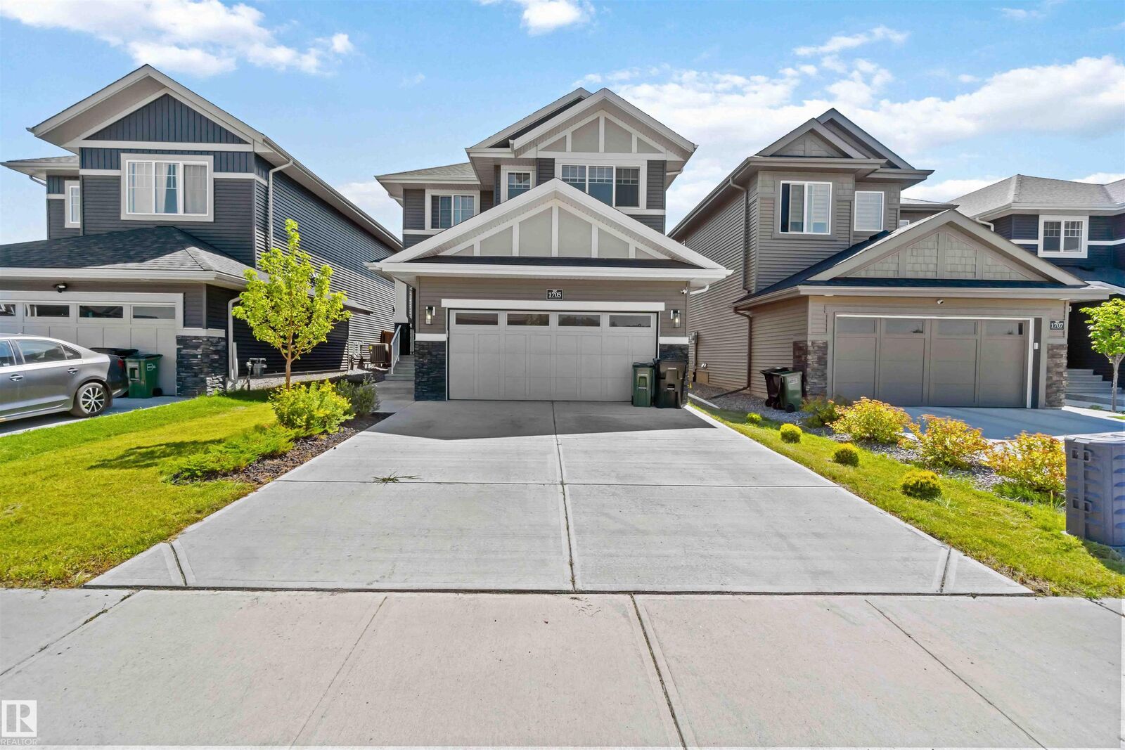 Property Photo:  1705 Enright Link Link NW  AB T6M 0Z2 