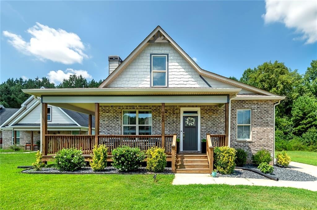 Property Photo: 125 Hunts Mill Circle GA 30224