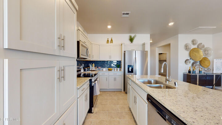 Property Photo: 1449 Summer Storm Place TX 79928