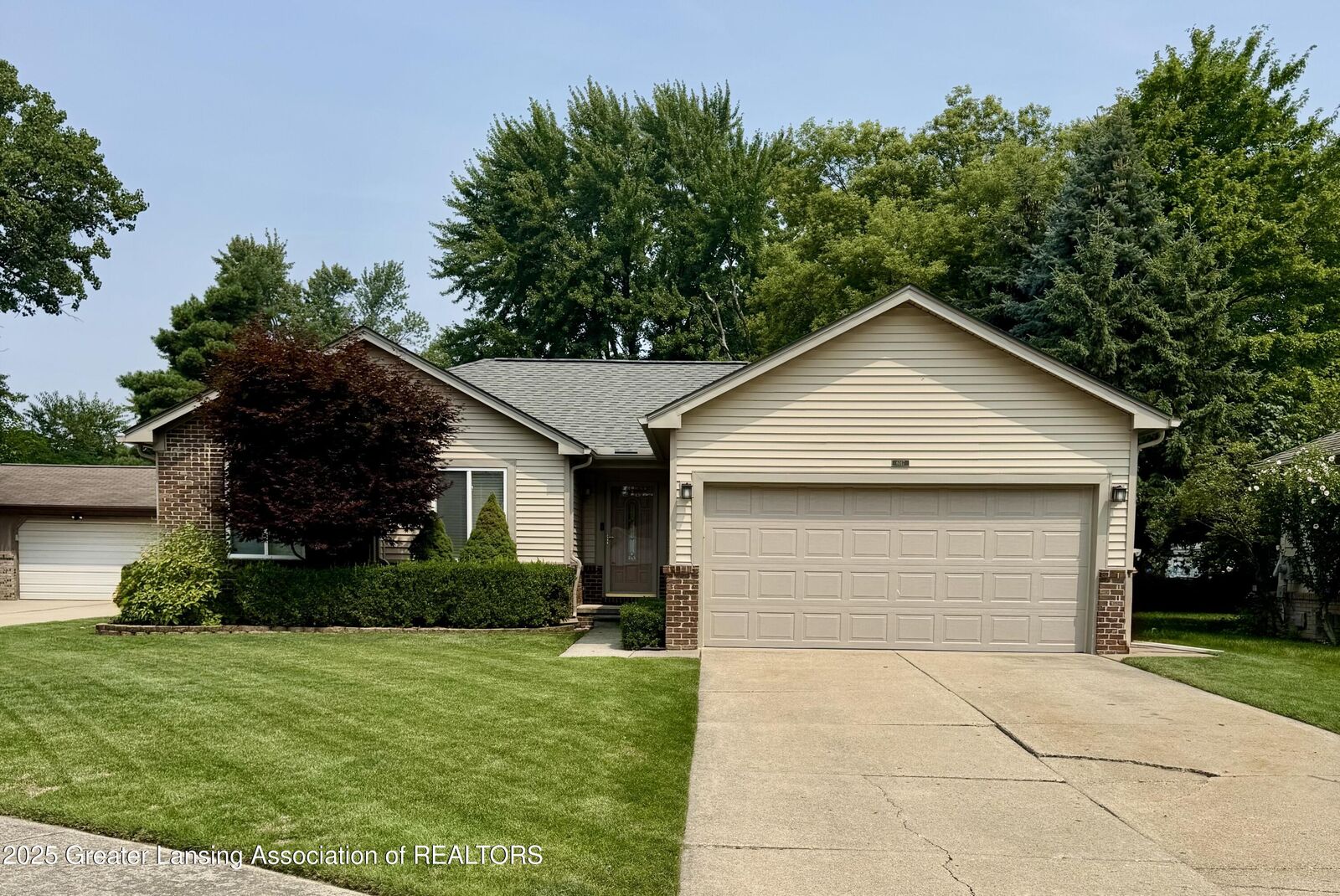 Property Photo: 6017 Mulberry Drive MI 48314
