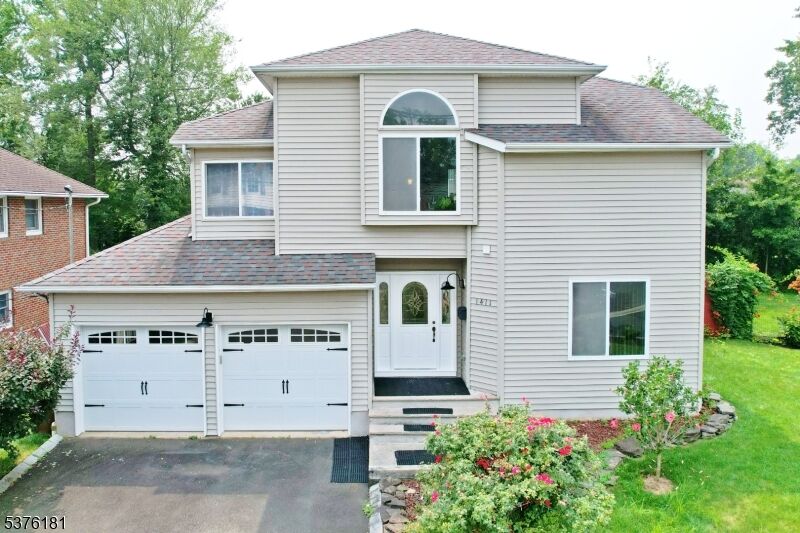 Property Photo: 1411 Sherwood Rd NJ 07036