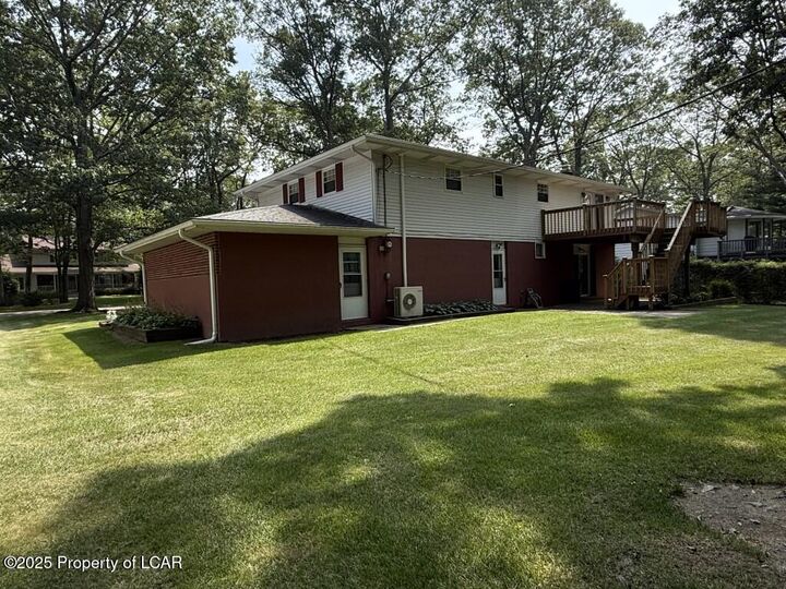 Property Photo:  17 Old North Road  PA 18707 