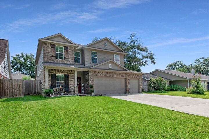 Property Photo: 438 Dorsal Way TX 77532