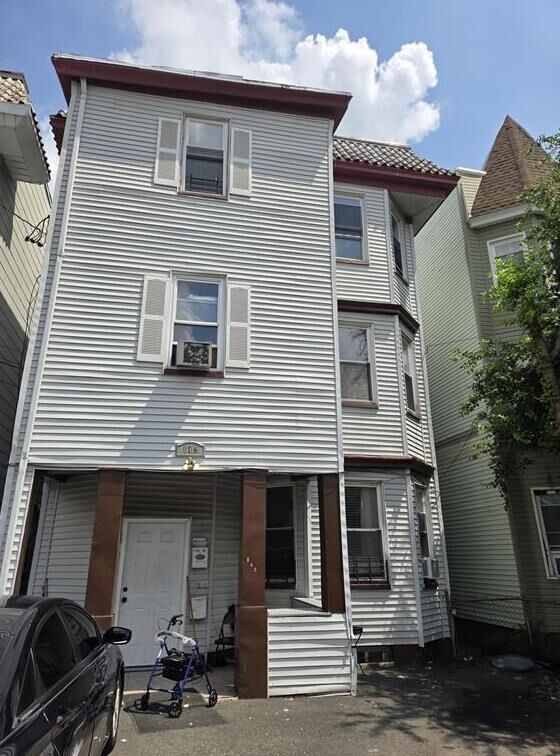 142 Johnson Ave #2  Newark NJ 07108 photo