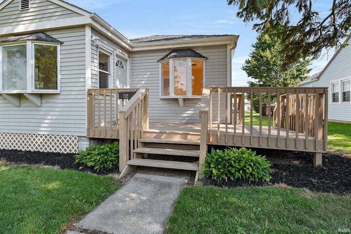 Property Photo: 712 Washington St. IN 46733