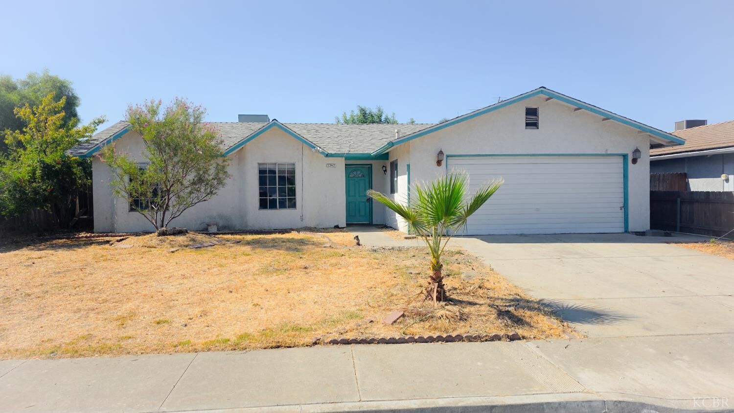 Property Photo:  1347 Levich Street  CA 93230 