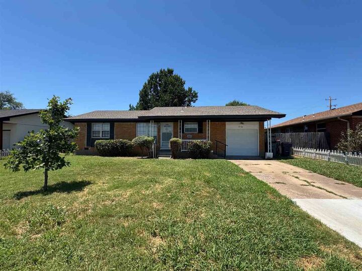 Property Photo:  4726 NW Ridgecrest Dr  OK 73505 