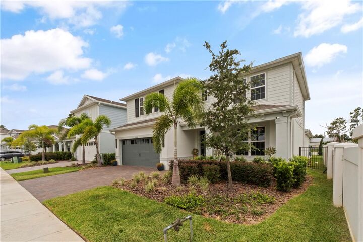Property Photo: 15864 Winding Bluff Drive FL 34756