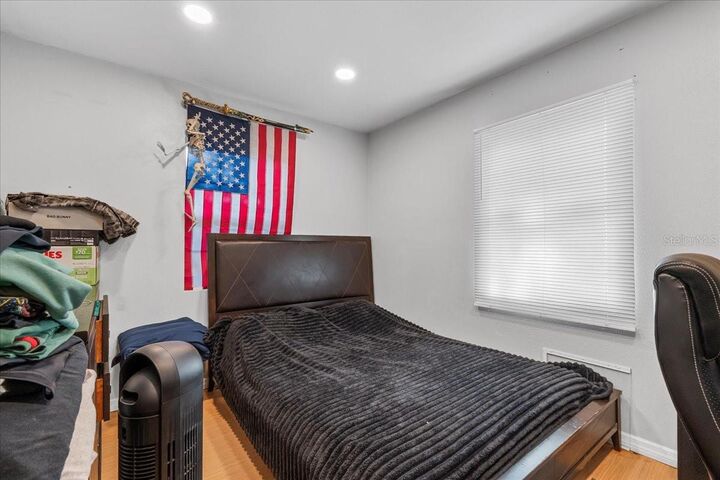 Property Photo: 140 Colorado Avenue FL 33801