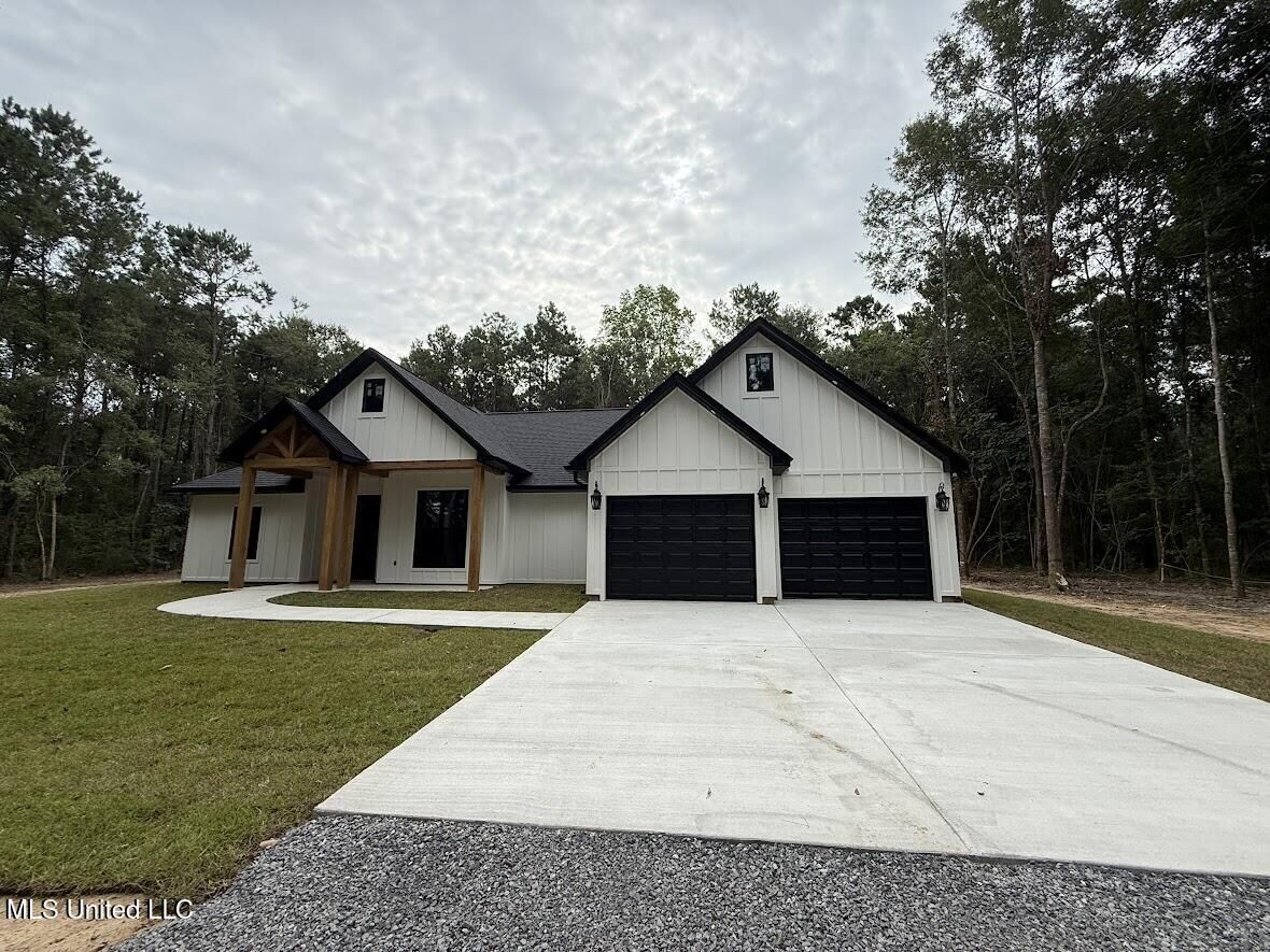 Property Photo:  5350 Hoda Road  MS 39556 