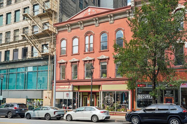 Property Photo: 715 N Milwaukee St 202 WI 53202