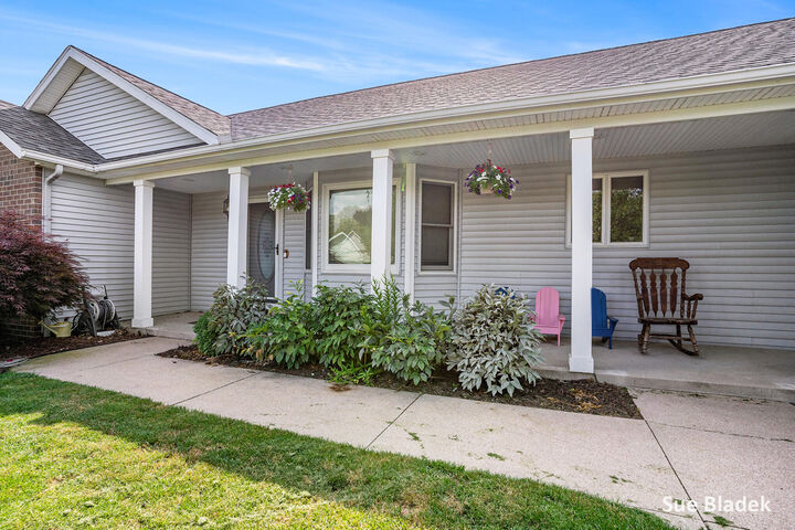 Property Photo: 3531 Fawn View Dr. MI 49464