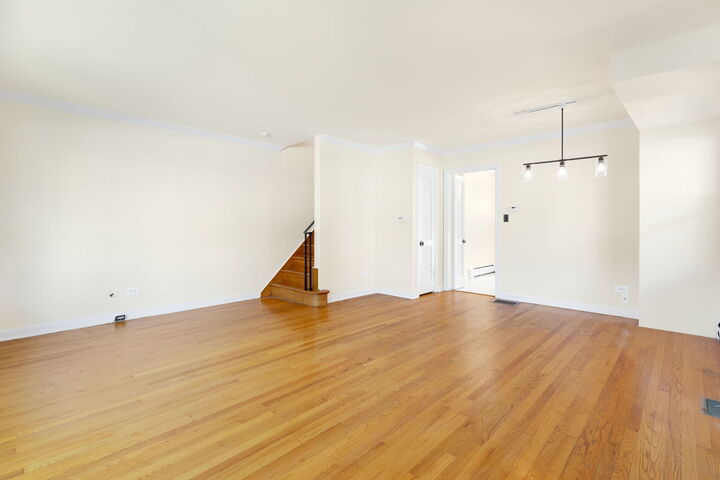 Property Photo: 2201 W Arthur Avenue IL 60645