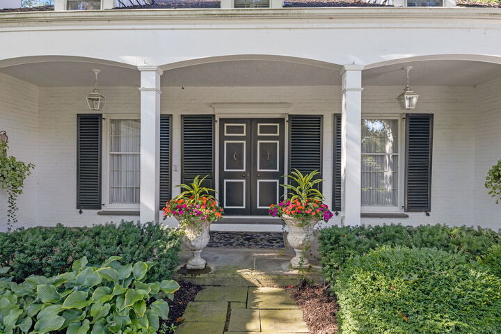 Property Photo: 410 Rollingwood Lane IL 60431