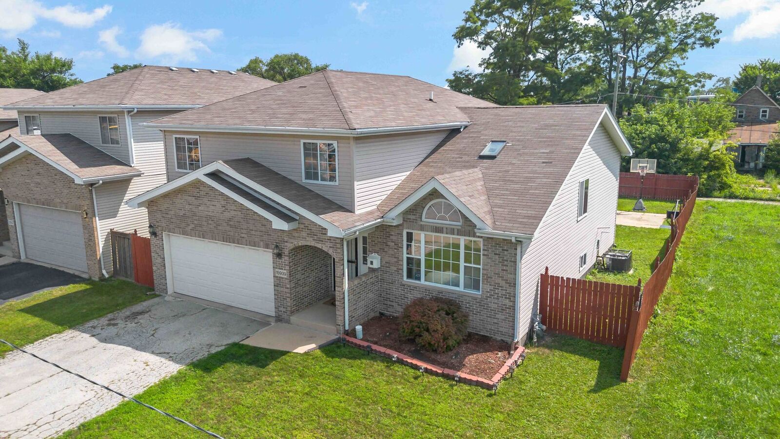 Property Photo:  15939 S Loomis Avenue  IL 60426 