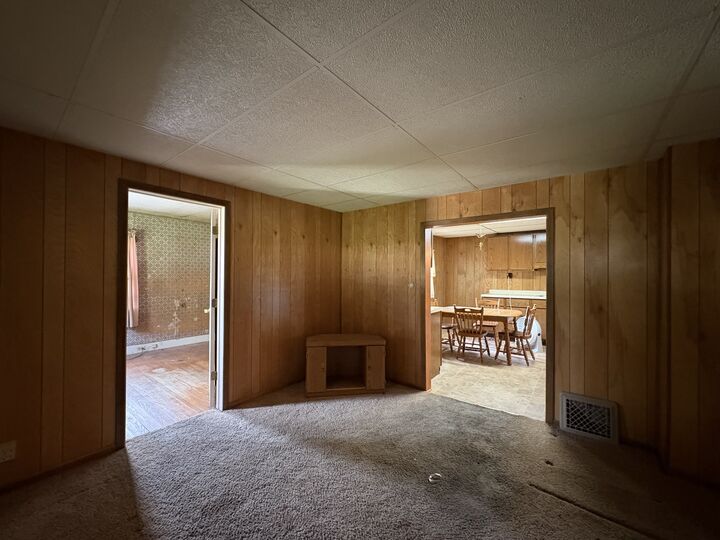 Property Photo:  805 Bellevue Avenue  IL 61350 