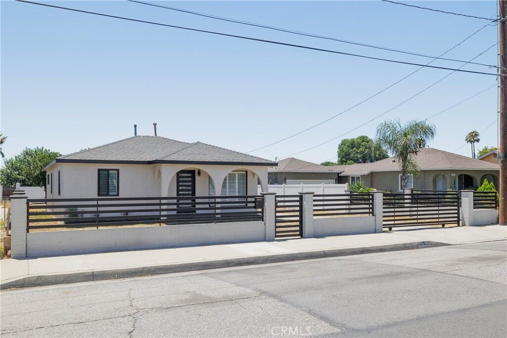 Property Photo: 16251 Ivy Avenue CA 92335