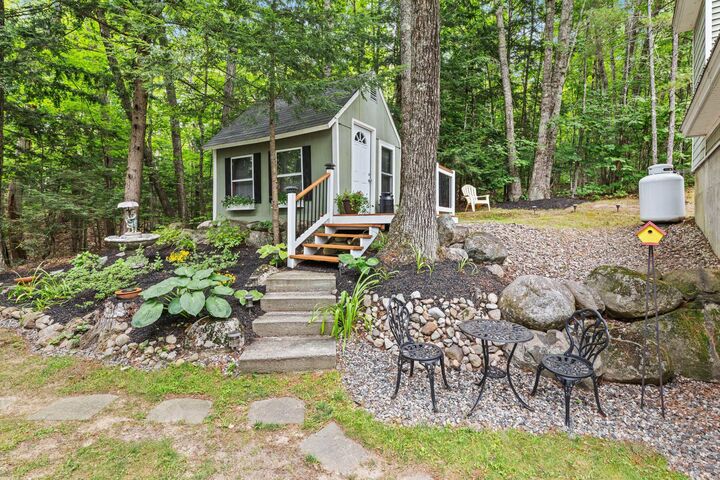 Property Photo:  29 Pinecroft Road  ME 04040 