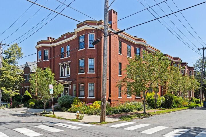 Property Photo:  199 Vaughan Street 6  ME 04102 