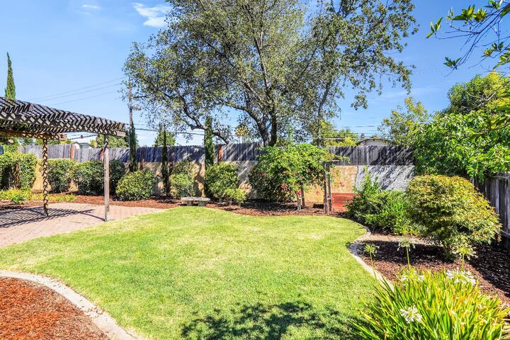 Property Photo: 7043 Los Olivos Way CA 95608
