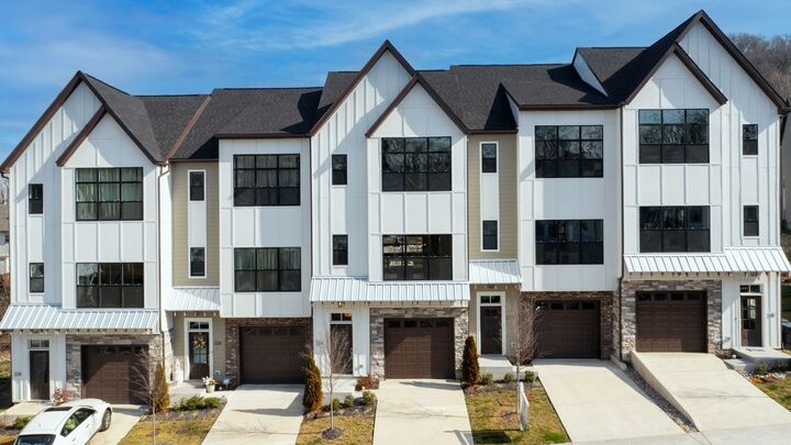 Property Photo: 2004 Sonya Terrace TN 37209