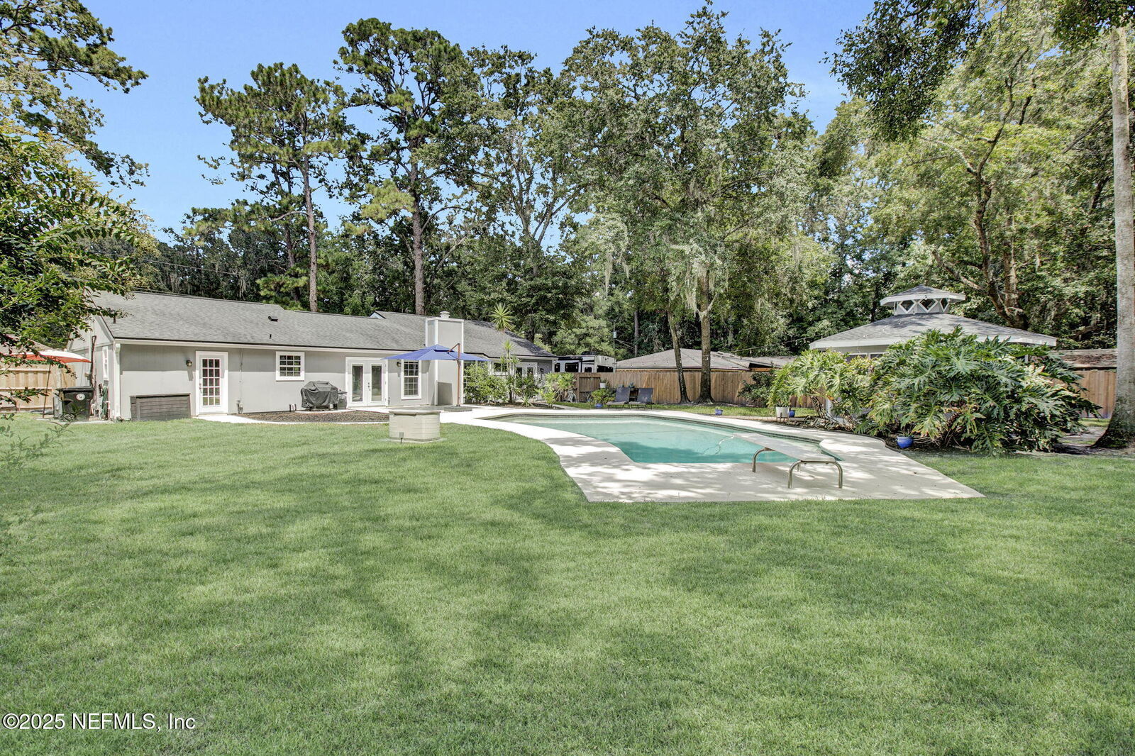 Property Photo: 762 Hibernia Forest Drive FL 32003