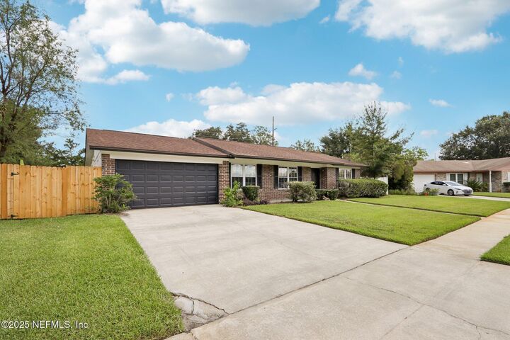 Property Photo:  1732 Papaya Drive N  FL 32073 