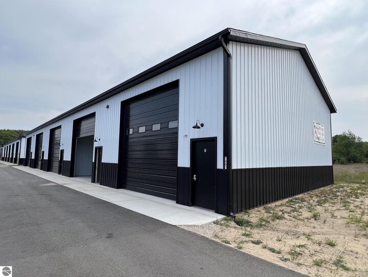 7450 Glendale 11  Bellaire MI 49615 photo