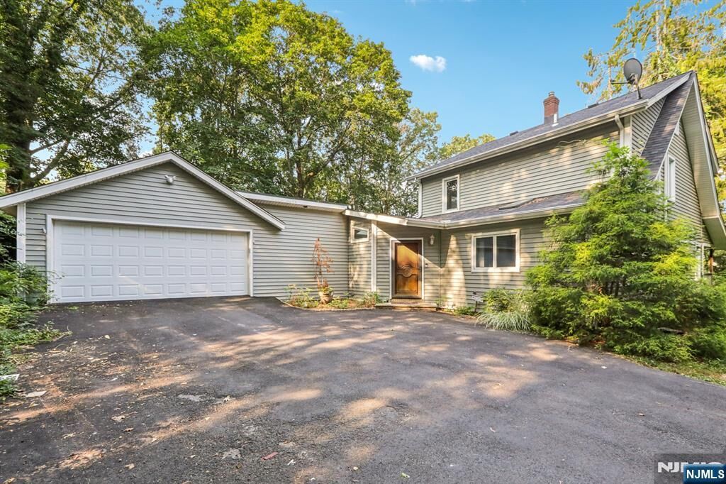 Property Photo:  476 Terhune Drive  NJ 07470 
