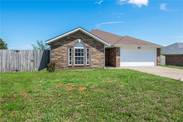 Property Photo:  520 Dewberry Lane  AR 72719 