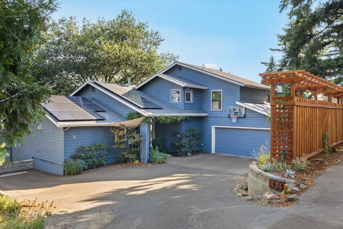 Property Photo:  434 Monte Vista Drive  OR 97520