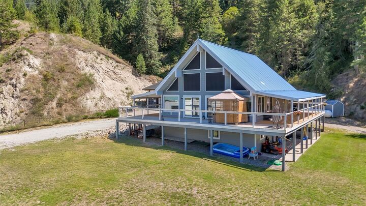 2621 Salmon River Road  Salmon Arm BC V1E 3H8 photo