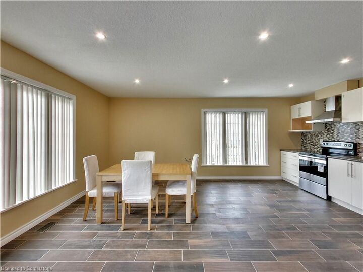 Photo de la propriété:  759 Rymal Road E A  ON L8W 1B6 