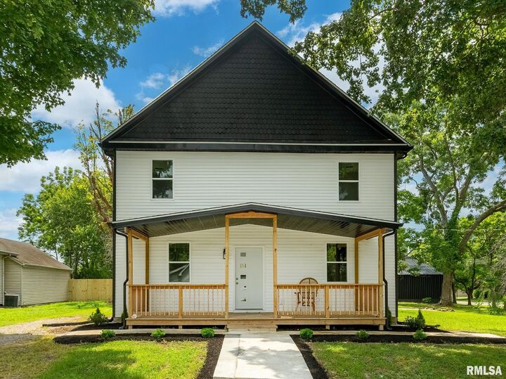Property Photo:  603 E Carter Street  IL 62959 