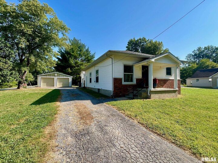 602 Barr Street  Carterville IL 62918 photo