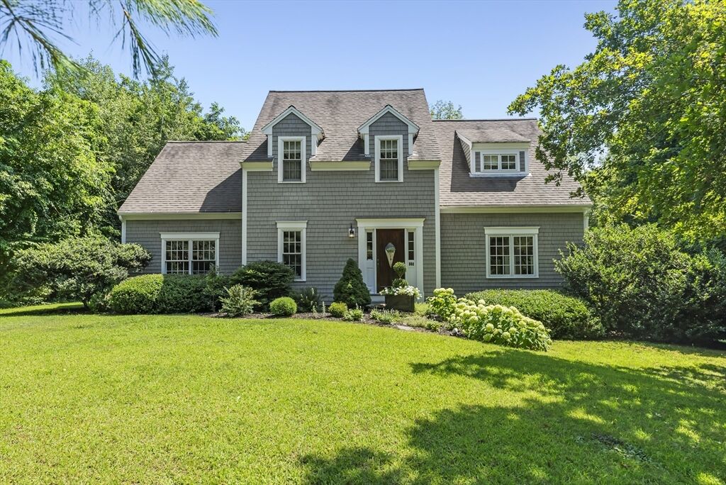 Property Photo:  980 Union St  MA 02050 