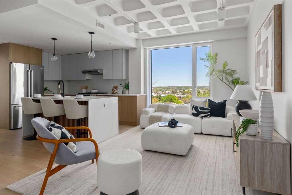 Property Photo:  125 Lowell Street 302  MA 02143 