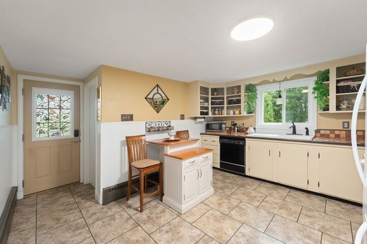 Property Photo: 25 Hillview Ave RI 02896