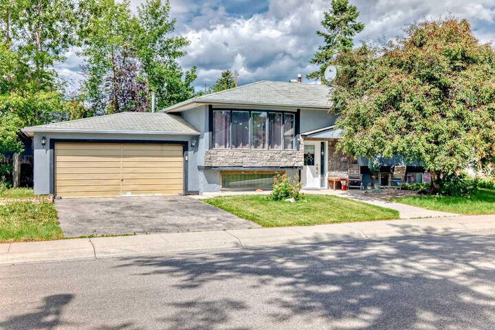 780 Maryvale Way NE  Calgary AB T2A 2V7 photo