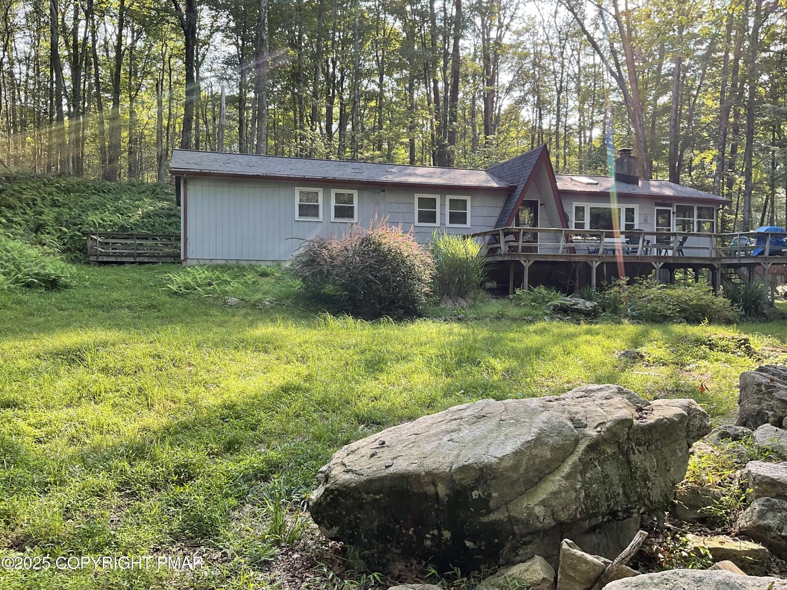 Property Photo: 207 Pima Place PA 18347