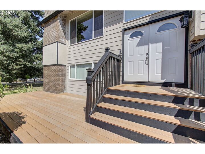 Property Photo:  15004 NE 7th Way  WA 98684 