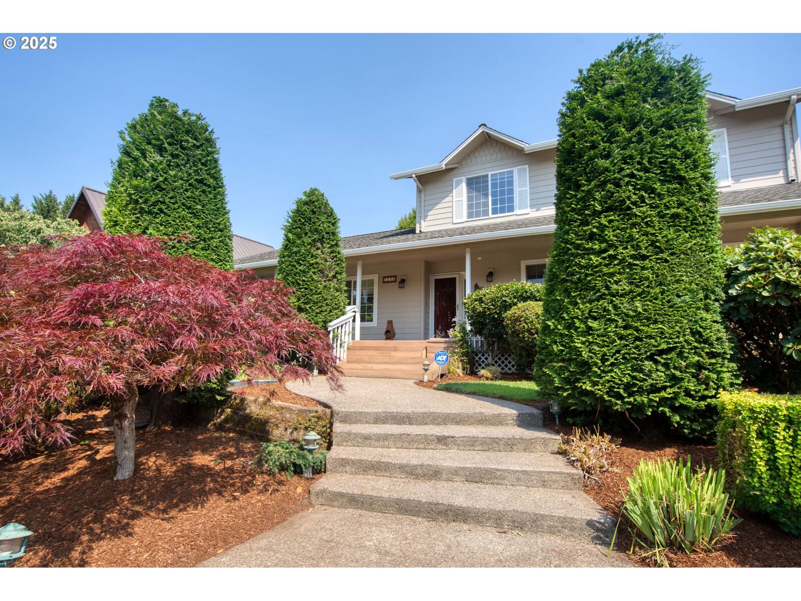 Property Photo:  1150 SE Polk Cir  WA 98607 