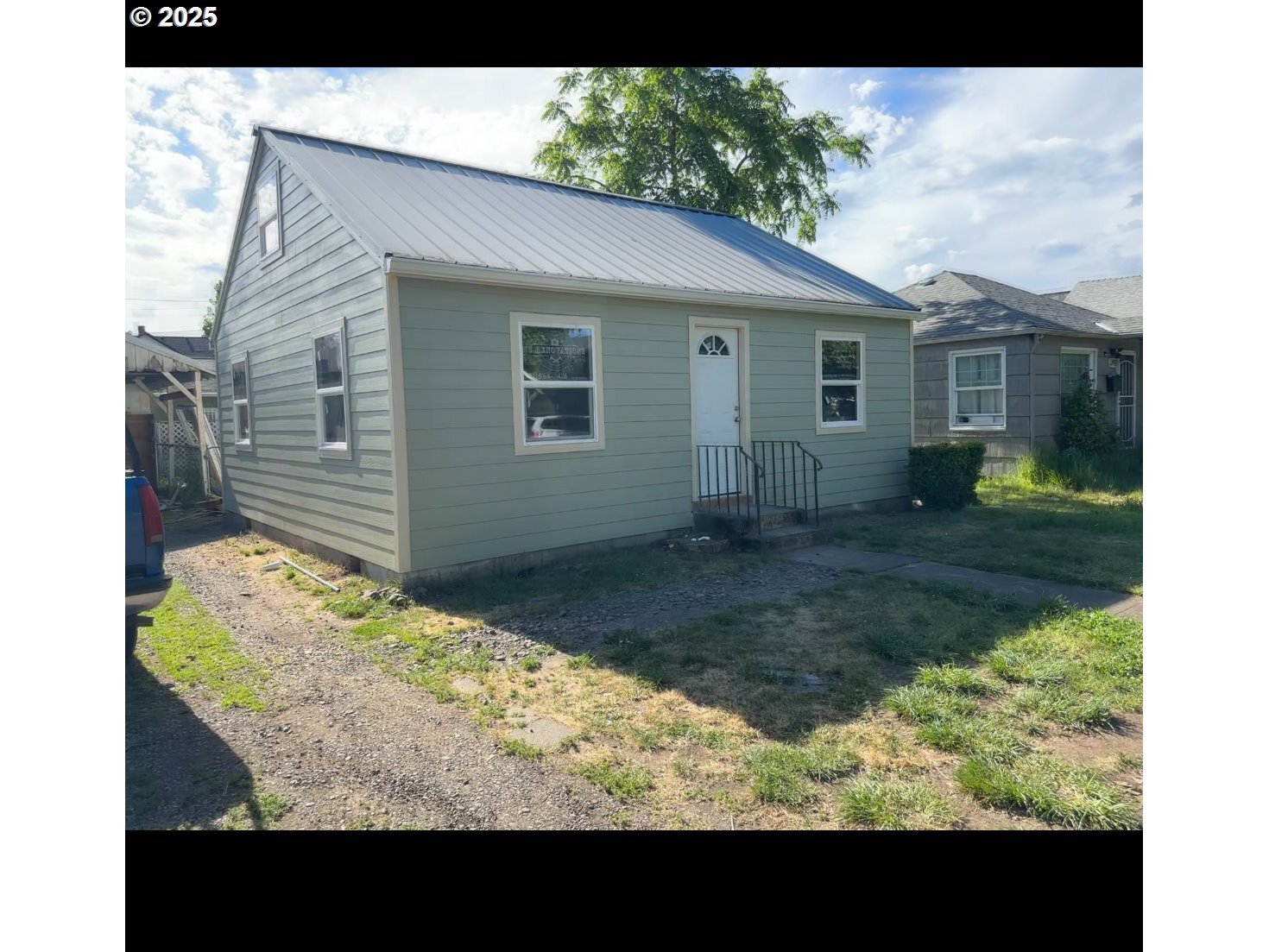 Property Photo:  1925 Liberty St  OR 97301 