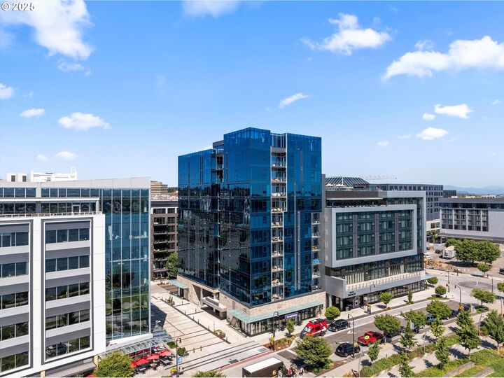 Property Photo:  590 Waterfront Way 700  WA 98660 