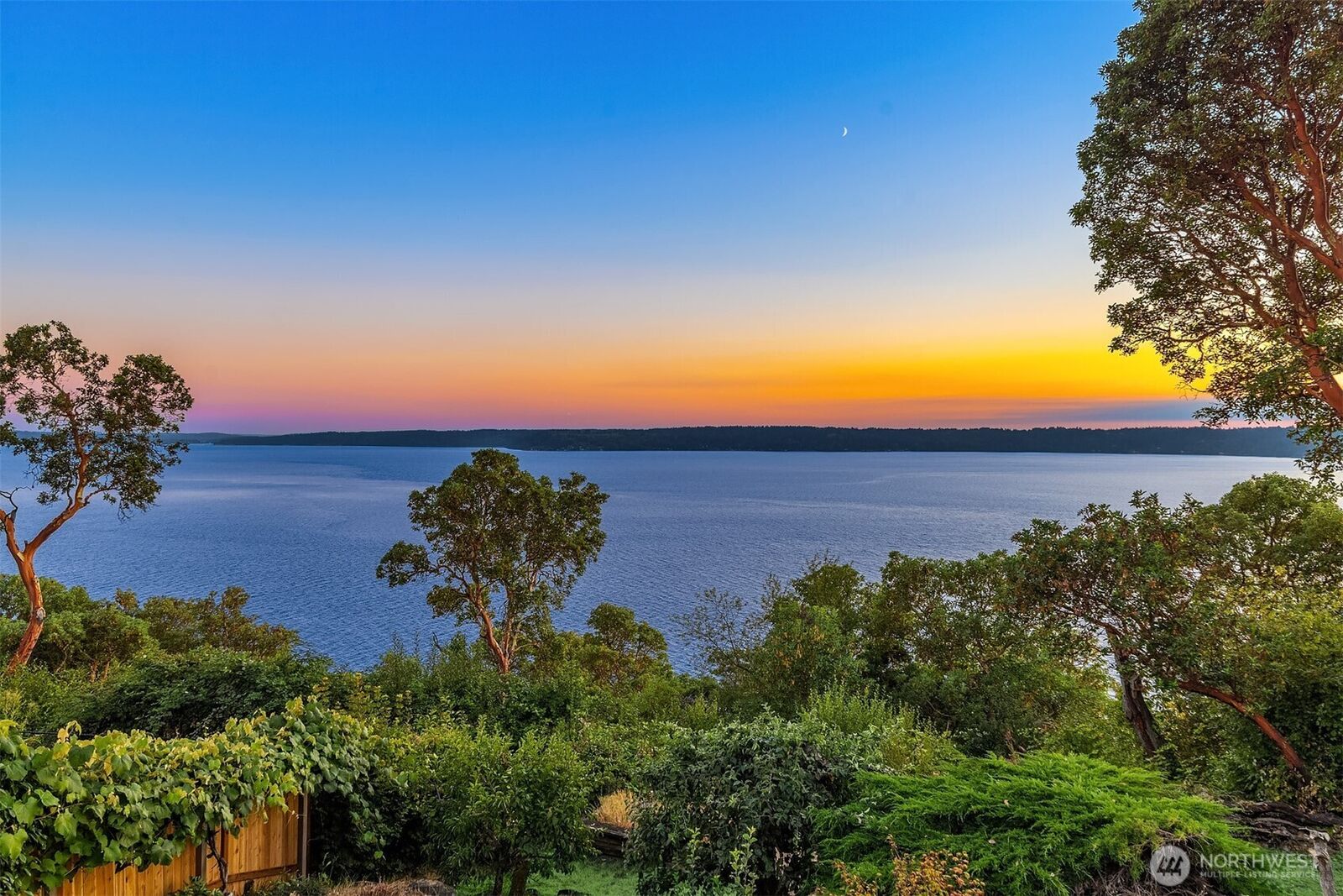 Property Photo: 10647 Marine View Drive SW WA 98146