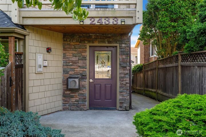 Property Photo: 2433 NW 59th Street 201 WA 98107
