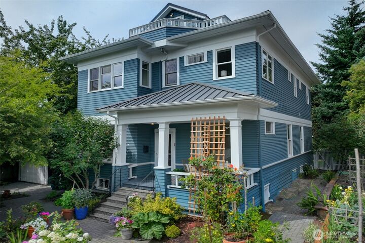 108 NE 56th Street  Seattle WA 98105 photo