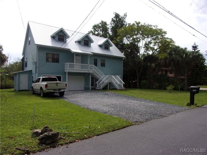 Property Photo: 905 N Palm Springs Terrace FL 34429